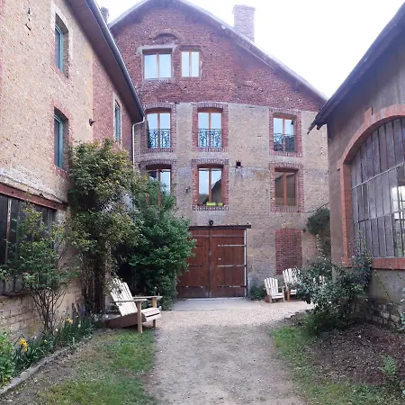 Casa de Férias Moulin De Charme Au Bord De L'eau Boismont (Meurthe-et-Moselle)