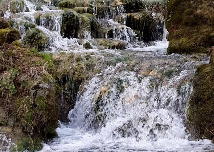 Casa de Férias Moulin De Charme Au Bord De L'eau